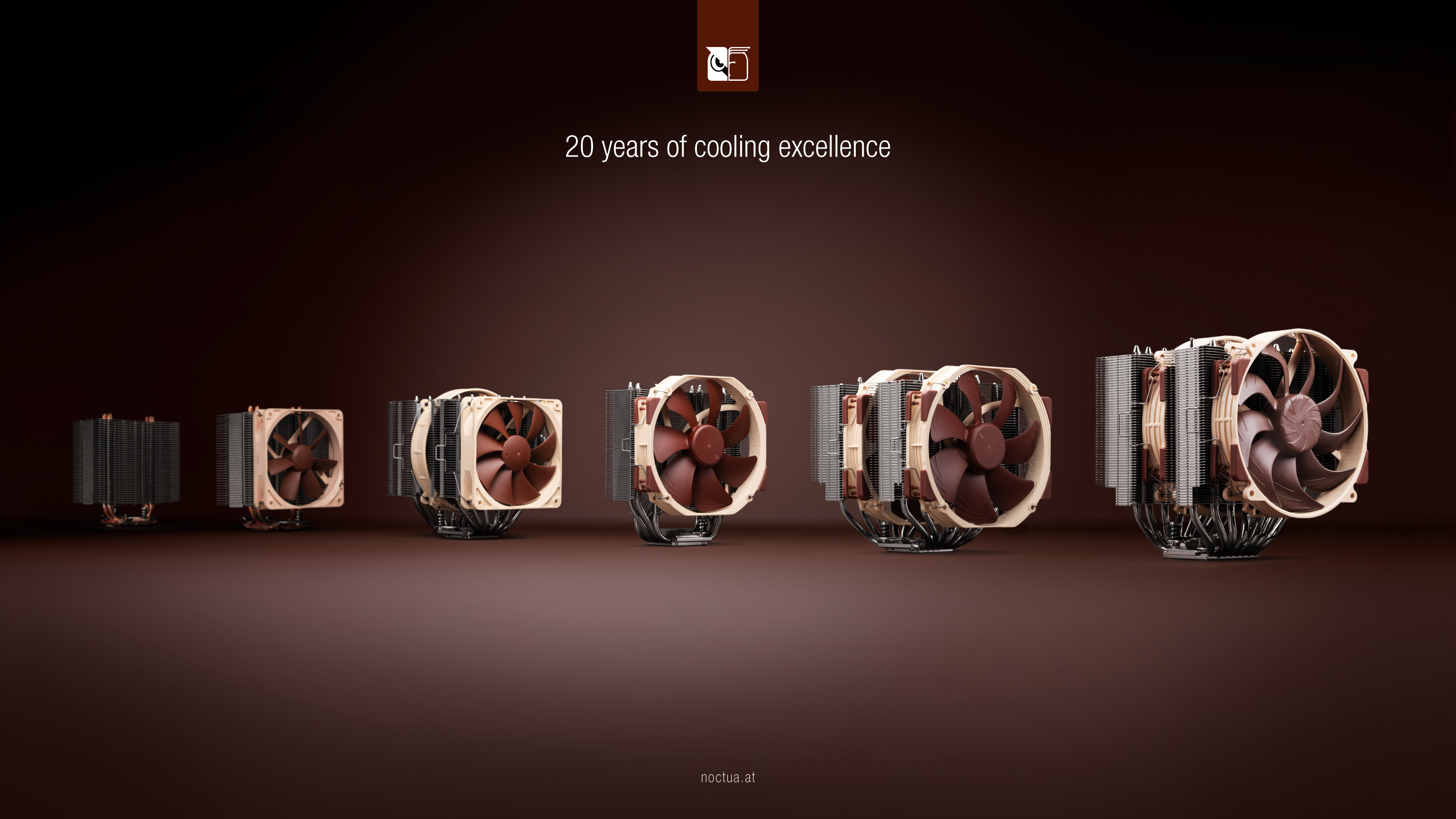 Tapis De Bureau Noctua NP-DM3 - 90x40 Cm - Édition 20ème Anniversaire - Design Rétro Gaming Et Création